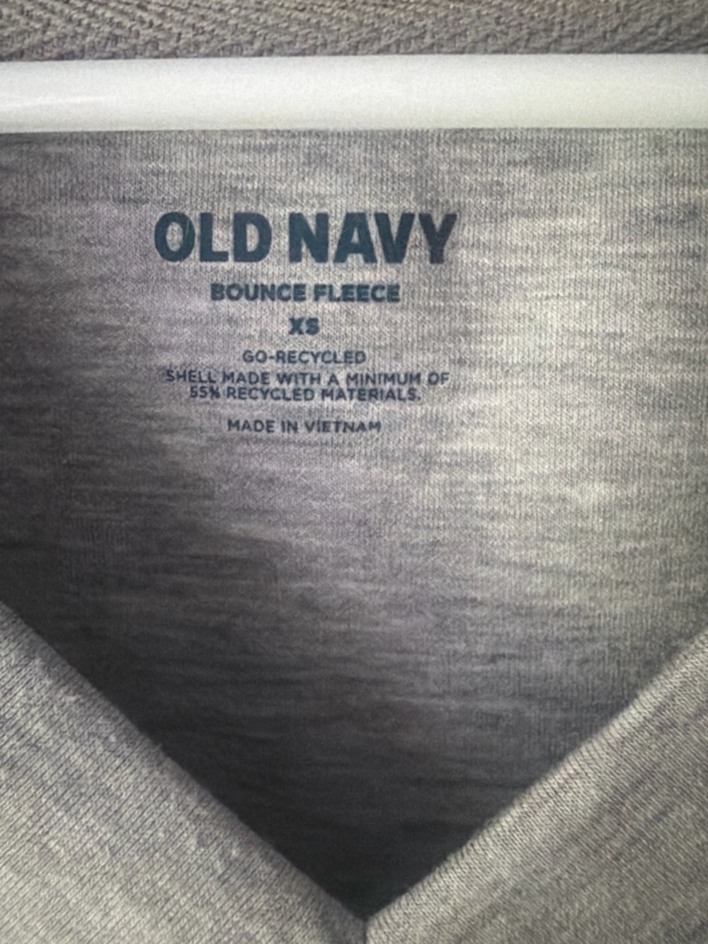 Old Navy Women’s Gray V-Neck Pullover Sweater M - Picture 2 of 4